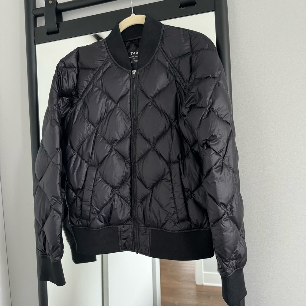 TNA Cahana Bomber Puffer Jacket black xs